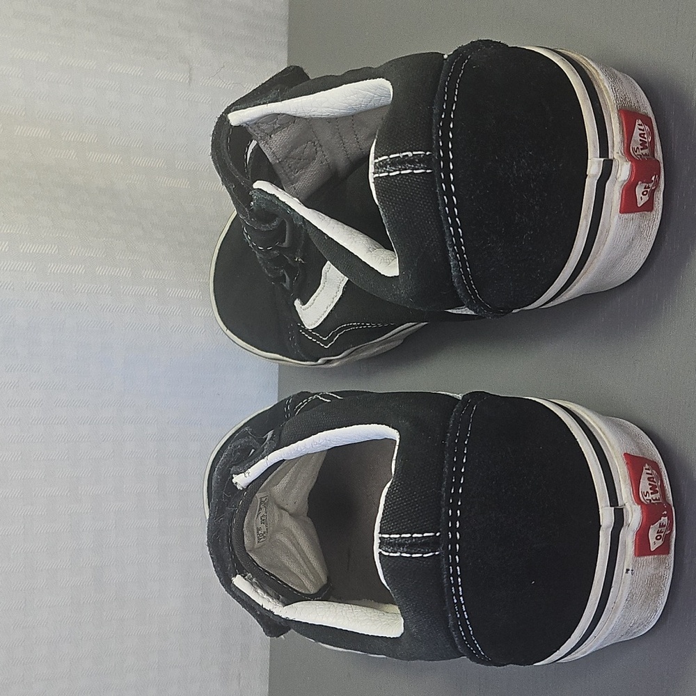Vans Sneakers With Triple Velcro Closure Size 10.5 Great Condition - Picture 5 of 8